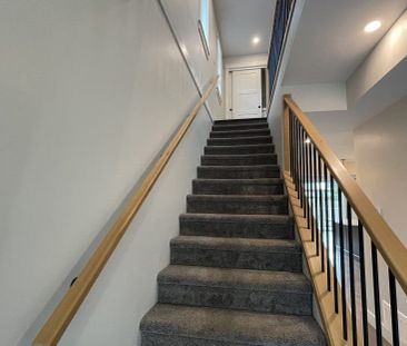 100 Blackburn Place - Photo 2