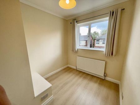 3 bedroom semi-detached house to rent - Photo 2