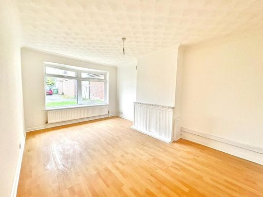 2 bedroom ground floor flat to rent - Photo 1