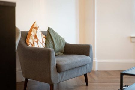 Main Street - Photo 2