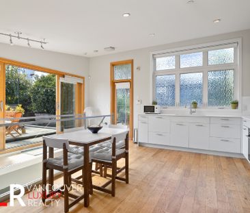 Laneway House in Vancouver West Side, BC - Photo 4