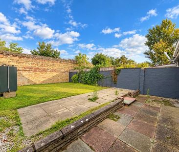 2 bedroom semi-detached bungalow to rent - Photo 5
