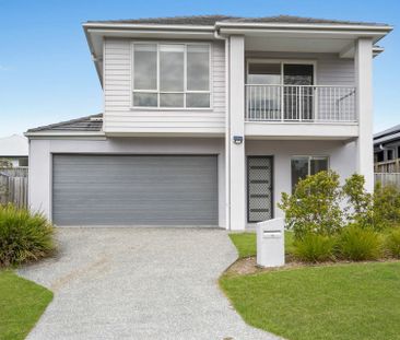 Stylish Family Home in Pimpama - Photo 1