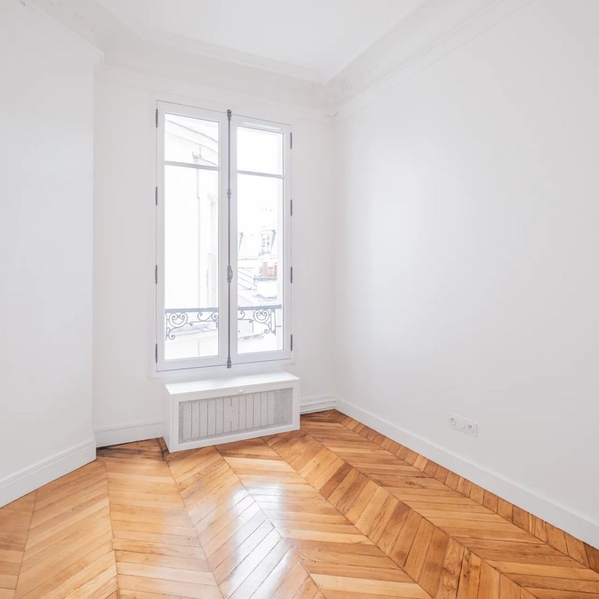 Rental Apartment Paris 8th Faubourg-du-Roule - Photo 1