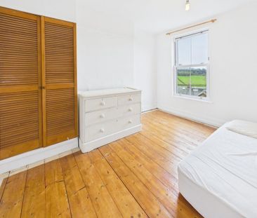 4 bedroom terraced house to rent - Photo 6