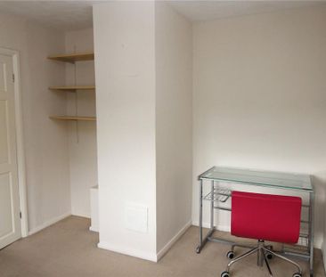 2 bedroom semi-detached house to rent - Photo 3