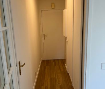 A LOUER STUDIO 28 RUE DU MAL ASSIS - Photo 3