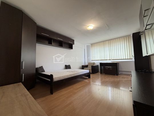 Apartament o camera, decomandat, cartier Zorilor - Fotografie 1