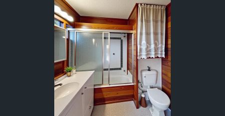 Modern 1-Bedroom Unit in Westmead: Convenience, Comfort, and Style! - Photo 5