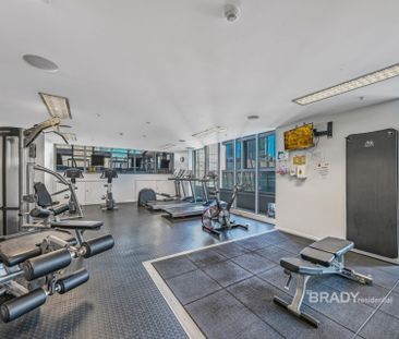 2604/8 Downie Street, Melbourne - Photo 2