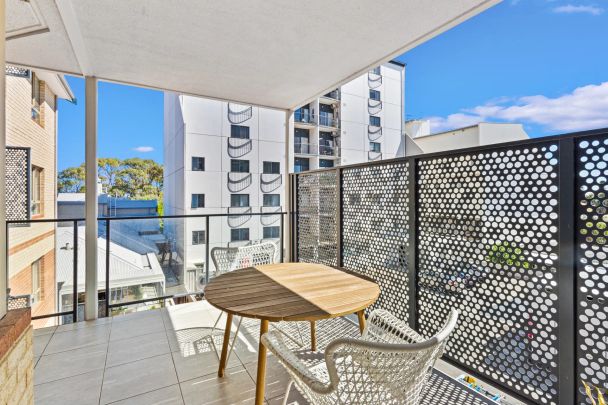 Beachfront Living at Its Best - 35/58 Kent Street, Rockingham - Can be Furnished - Photo 1