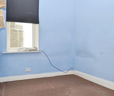 4 bedroom House To Let - Photo 4