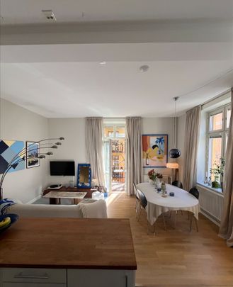 Nyrenoverad sekelskiftslägenhet centralt belägen vid Nytorget, Södermalm. - Photo 1