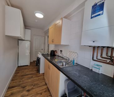 2 Bed Student Accommodation - Photo 4