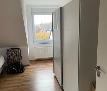 Charmante Dachgeschosswohnung in Hilden – Perfekt für Singles! - Foto 1