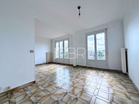 Location Appartement 4 pièces 75m² REIMS 51100 - Photo 3