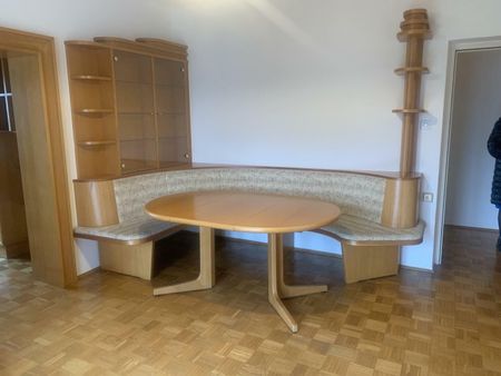 Gepflegte Stadtwohnung mit bester Infrastruktur, teilmöbliert. - Photo 4