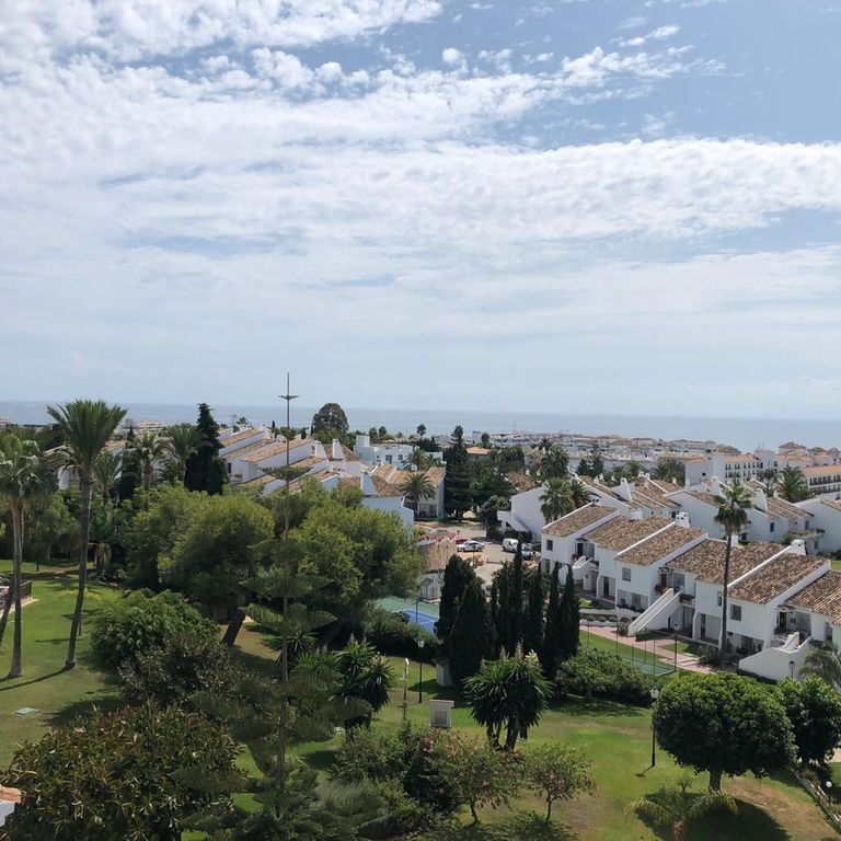 2 room luxury penthouse for rent in Málaga, Spain - Photo 1