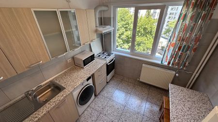 Închiriez apartament 3 cam,70mp, 2 balcoane,dus walk-in,et.3,Dristor 2 - Photo 5