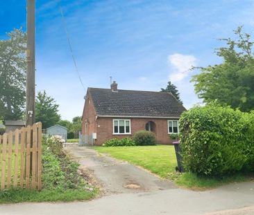 2 bedroom detached bungalow to rent - Photo 1