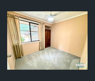 4 Bedroom Home on 9+ acers - Photo 4