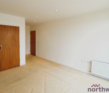 2 bedroom flat to rent - Photo 6