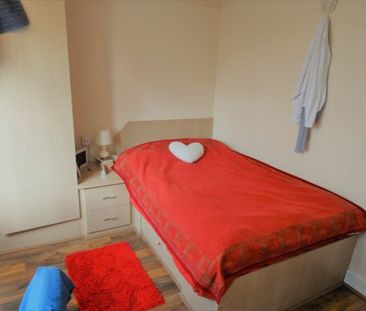 5 Bed - Sefton Court, Leeds, Ls6 - Photo 5