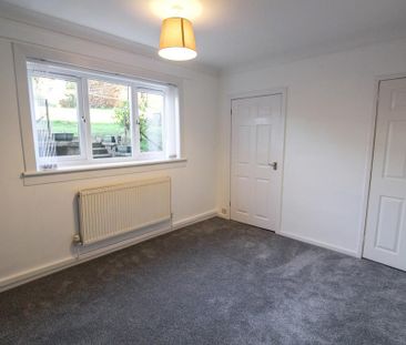 2 bedroom ground floor flat to rent - Photo 5
