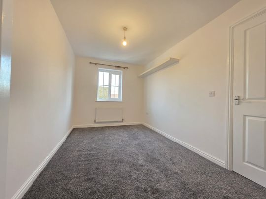 5 Bed Town House - Photo 1