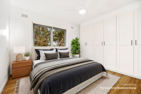 Beautifully Renovated North-East Facing Apartment with Tandem Parking - Photo 3