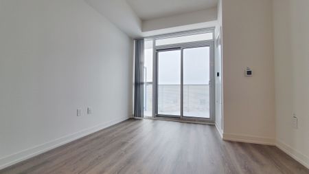 For Lease - 8 Interchange Way Unit# 5805, Vaughan, Ontario - Photo 2