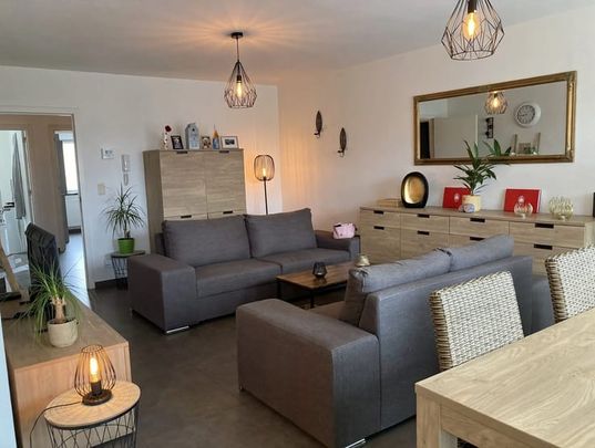 Appartement te huur - Photo 1