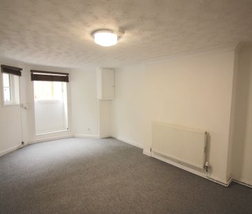 1 bed flat to rent in Regents Park, Heavitree - Photo 1