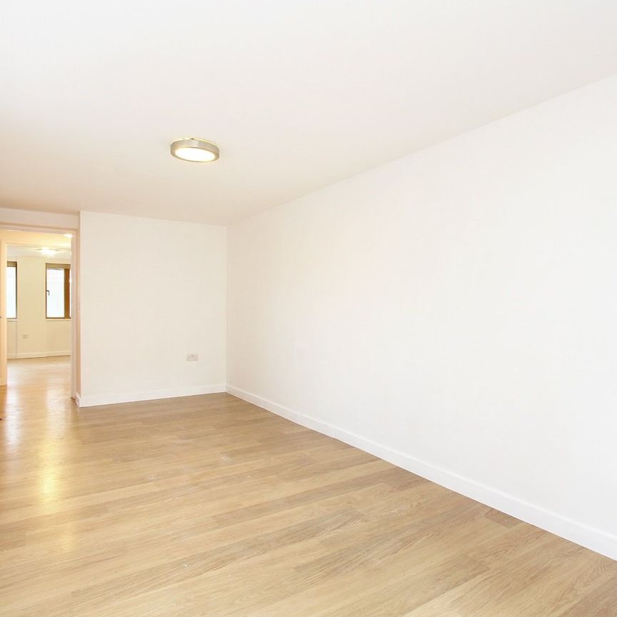 1 Bed Flat, Myles Court, SE16 - Photo 1