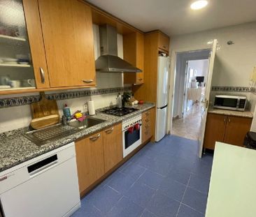 2 Bedroom Apartment For Rent in San Pedro de Alcántara, Málaga - Photo 5