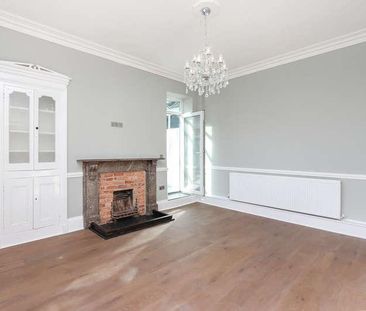 The Farm House, Matlock, DE4 - Photo 1