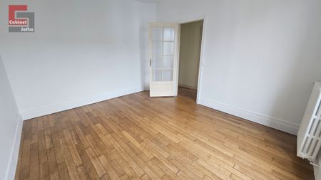 Location Appartement 3 pièces 52m² FONTAINEBLEAU 77300 - Photo 2