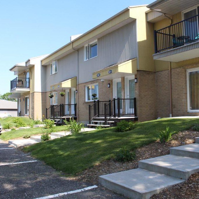 Lévis (St-Nicolas), grand 4 1/2 à louer - 1er mai 2026 - Photo 1