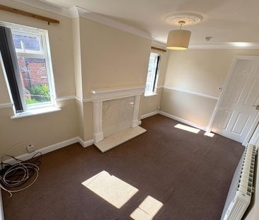 New Road, Stourbridge, West Midlands - Photo 3