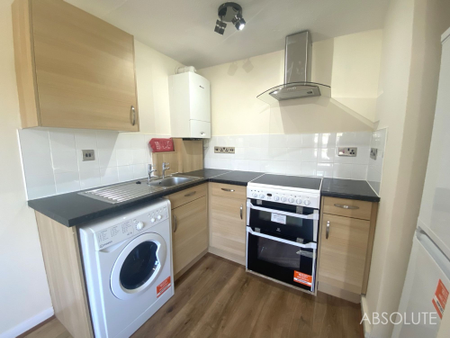 1 bed flat to rent in Bradley Lane, Newton Abbot, TQ12 - Photo 2