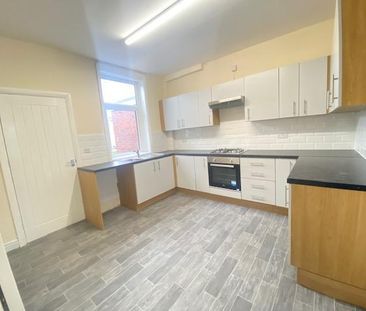 Wath Road, Wombwell, BARNSLEY - Photo 2