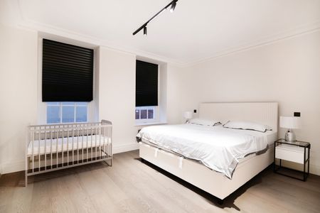 Luxury Four Bedroom Apartment in Kensington, London W14 - Photo 4