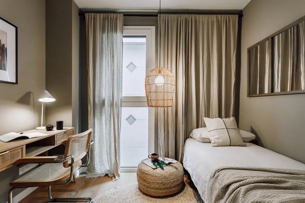 Carrer de Sicília, Barcelona, Catalonia 08013 - Photo 1