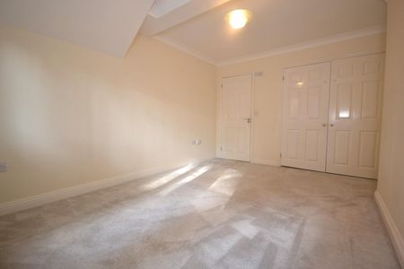 3 bedroom House To Let - Photo 3