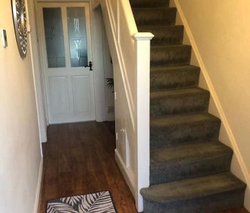 3 bedroom semi-detached house to rent - Photo 6