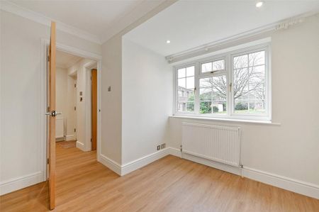 4 bedroom detached house to rent - Photo 4