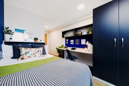 Silver En-Suite - Photo 2