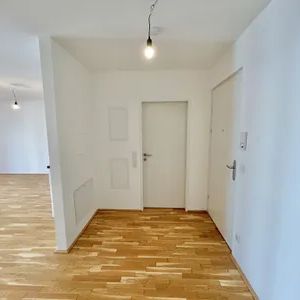 moderne 2-Zimmer Wohnung mit Freifläche im 3. Obergeschoss - ab sofort verfügbar! - Photo 3
