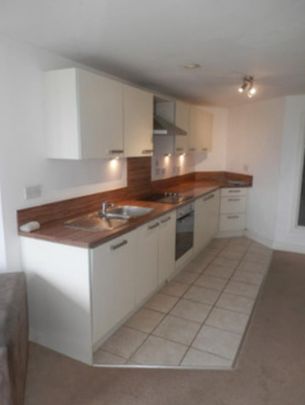 3 bedroom flat to rent - Photo 1