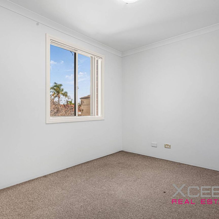 Character Two-Storey Townhouse in the Heart of Morley - Photo 1